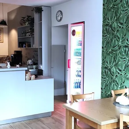 珀洛尼亚酒店 酒店 2*