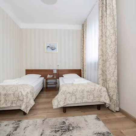 Polonia 2* 제수프