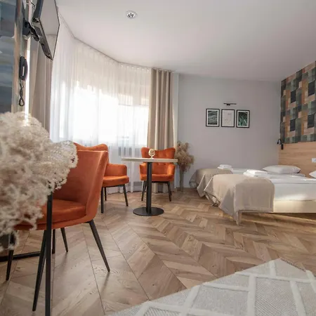 Polonia فندق رشيشوف