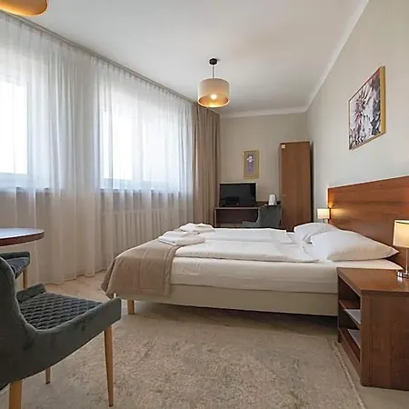 Hotel Polonia 2*
